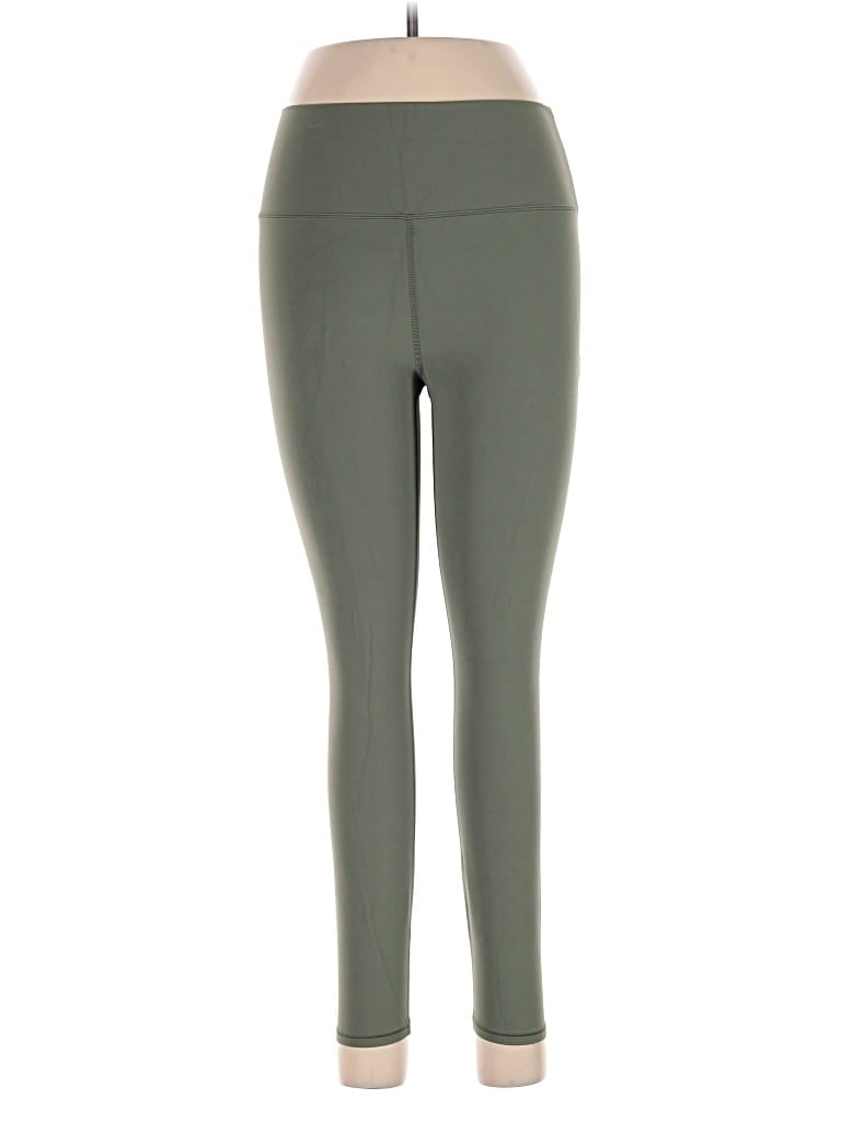 Click to view more detailed imagery on our partner's website Pre-owned Vuori Active Pants In Green