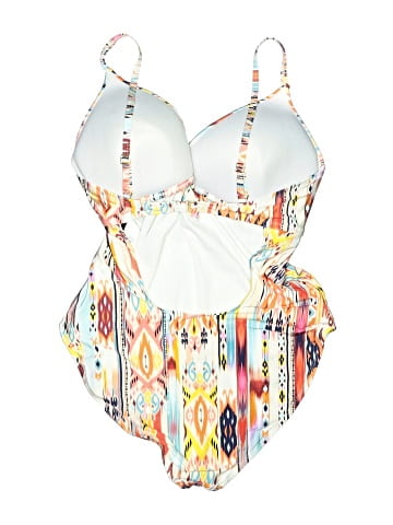 La Blanca One Piece Swimsuit (view 2)