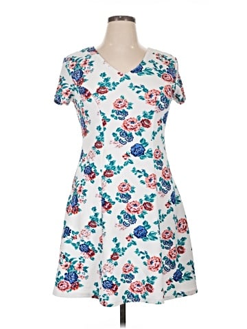 No Boundaries Casual Dress (view 1)