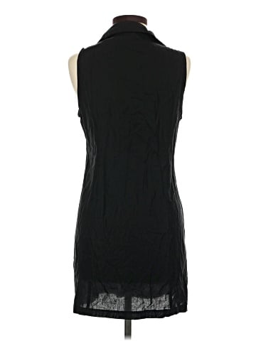 Monteau Sleeveless Button-Down Shirt (view 2)