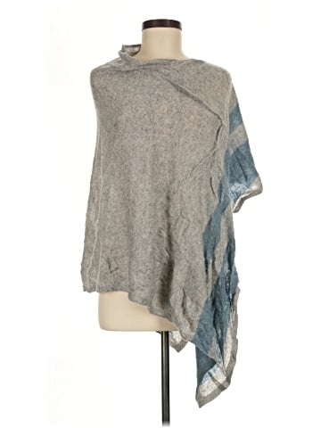 Celeste Poncho (view 1)