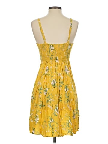 Old Navy Casual Dress (view 2)