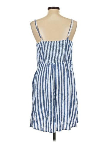 Old Navy Casual Dress (view 2)
