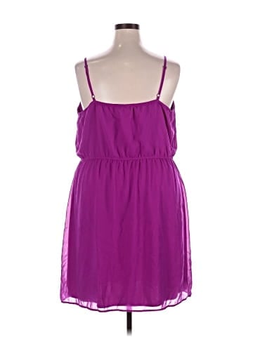 Old Navy Casual Dress (view 2)