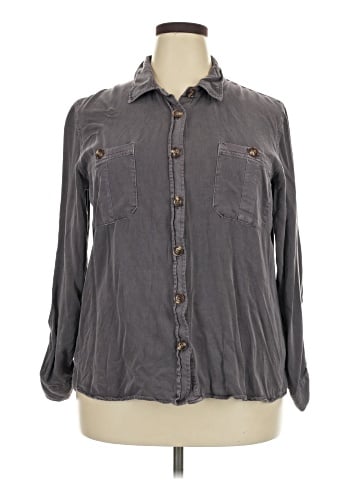 Maurices Long Sleeve Button-Down Shirt (view 1)