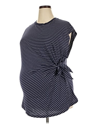 Old Navy - Maternity Sleeveless T-Shirt (view 1)