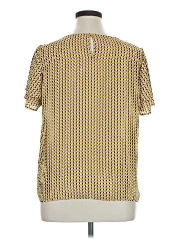 Pleione Short Sleeve Blouse (view 2)