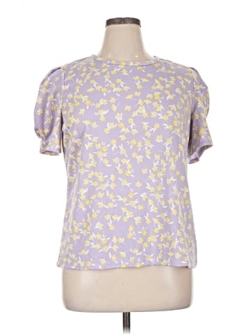 Liz Claiborne Short Sleeve T-Shirt (view 1)