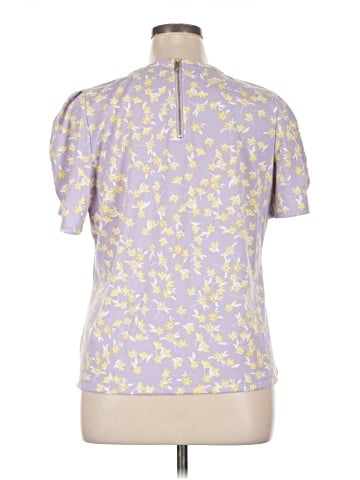 Liz Claiborne Short Sleeve T-Shirt (view 2)