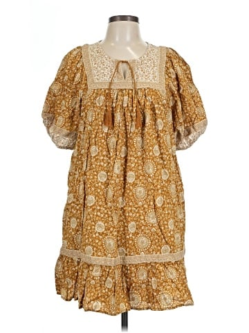 Old Navy Casual Dress (view 1)