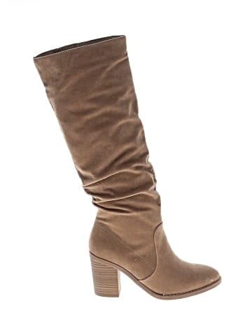Universal Thread Boots (view 1)