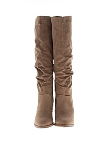 Universal Thread Boots (view 2)