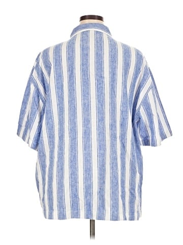 Old Navy x Disney Short Sleeve Button-Down Shirt (view 2)