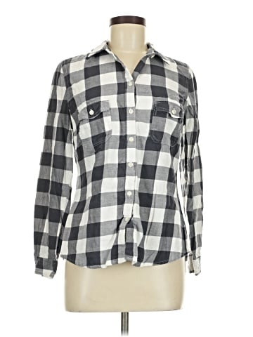 Old Navy Long Sleeve Button-Down Shirt (view 1)