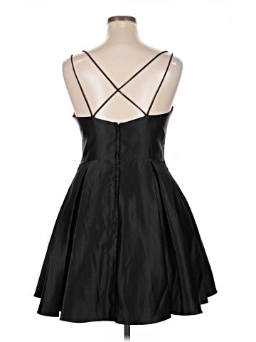 Blondie Nites Cocktail Dress (view 2)
