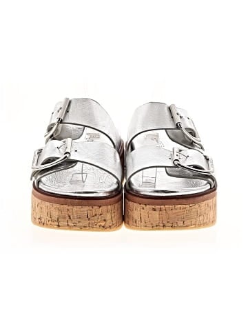 J/Slides Wedges (view 2)