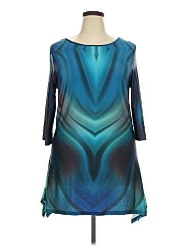 Lily by Firmiana 3/4 Sleeve Top (view 1)