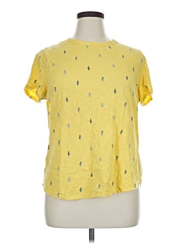 Old Navy Short Sleeve T-Shirt (view 1)