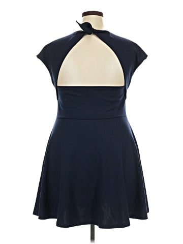 Gap Casual Dress (view 2)