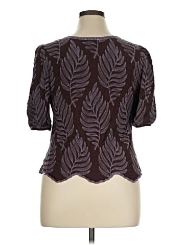 Solitaire Short Sleeve Blouse (view 2)
