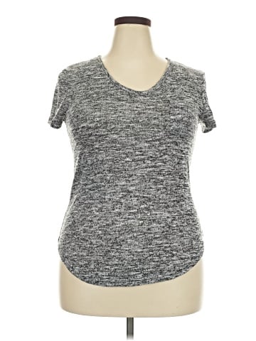 No Boundaries Short Sleeve Top (view 1)