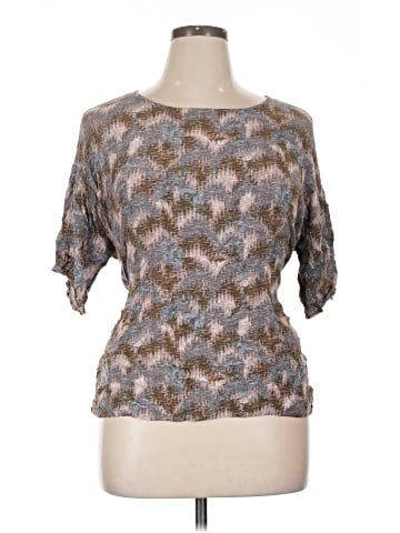 Molly & Isadora Short Sleeve Blouse (view 1)