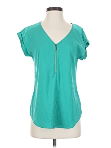 Express Outlet Short Sleeve Top (view 1)