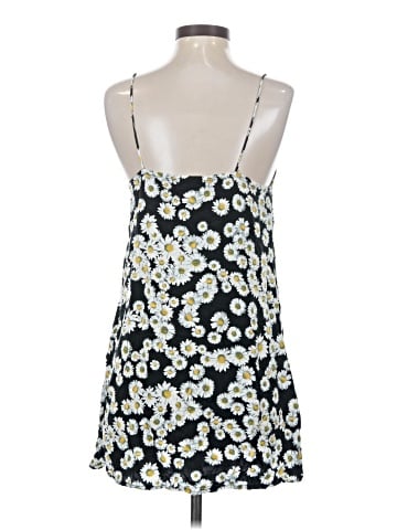 Motel Sleeveless Top (view 2)