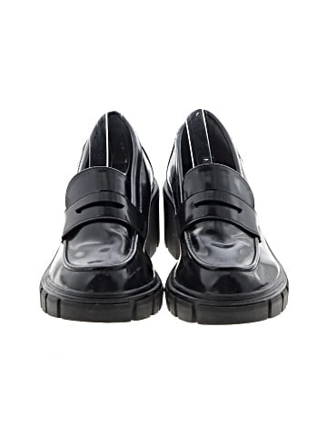 Crown Vintage Flats (view 2)
