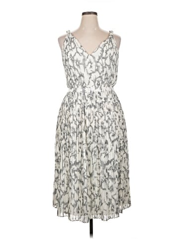 Banana Republic Cocktail Dress (view 1)