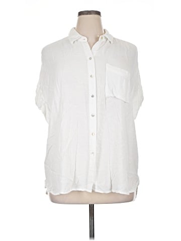Jane and Delancey Short Sleeve Button-Down Shirt (view 1)