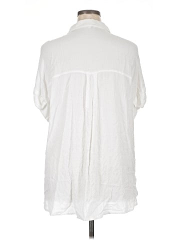 Jane and Delancey Short Sleeve Button-Down Shirt (view 2)