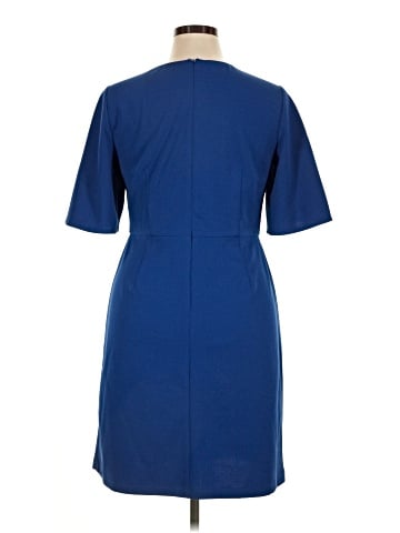Donna Morgan Casual Dress (view 2)