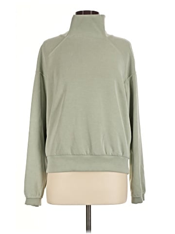 Lululemon Athletica Long Sleeve Turtleneck (view 1)