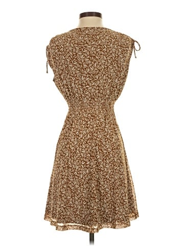 Old Navy Casual Dress (view 2)