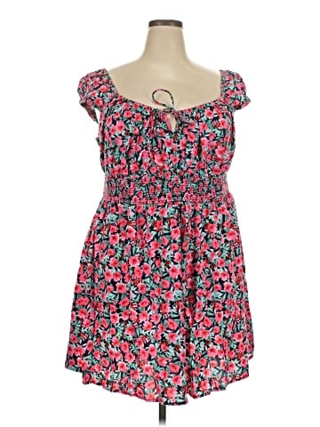Old Navy Casual Dress (view 1)