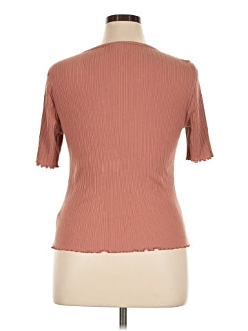 Gap Short Sleeve T-Shirt (view 2)