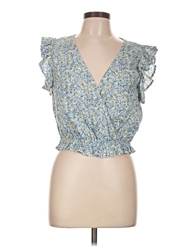 Universal Thread Sleeveless Blouse (view 1)