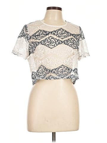 Romeo & Juliet Couture Short Sleeve Top (view 1)