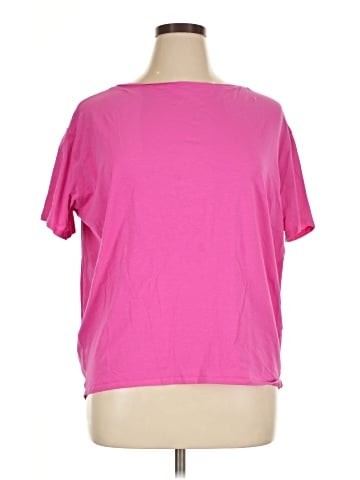 Lululemon Athletica Short Sleeve T-Shirt (view 1)