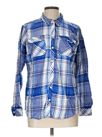 Croft & Barrow Long Sleeve Button-Down Shirt (view 1)