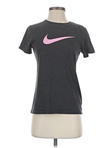 Nike Short Sleeve Top (view 1)