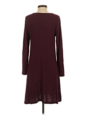 Old Navy Casual Dress (view 2)