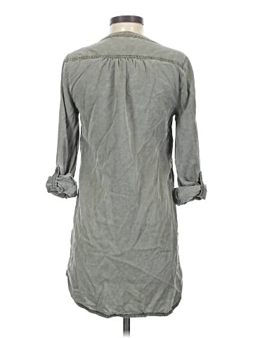 Express 3/4 Sleeve Button-Down Shirt (view 2)