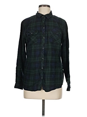 Croft & Barrow Long Sleeve Button-Down Shirt (view 1)