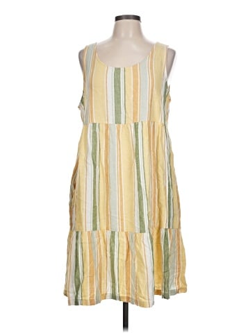 Croft & Barrow Casual Dress (view 1)