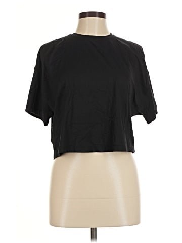 Lululemon Athletica Short Sleeve T-Shirt (view 1)