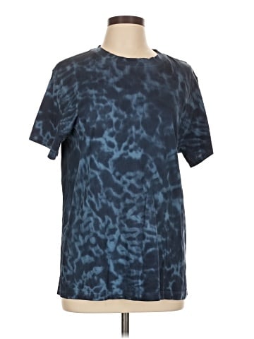 Lululemon Athletica Short Sleeve T-Shirt (view 1)