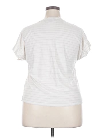 Ellen Tracy Short Sleeve T-Shirt (view 2)