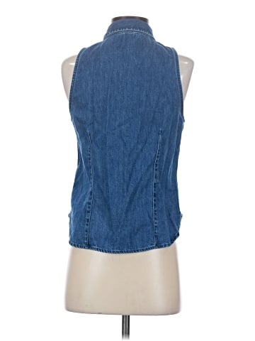 Gap Sleeveless Button-Down Shirt (view 2)